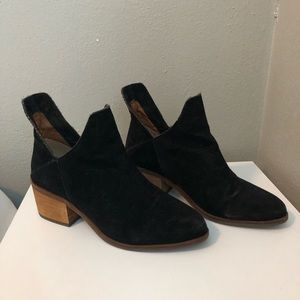 Boutique black booties